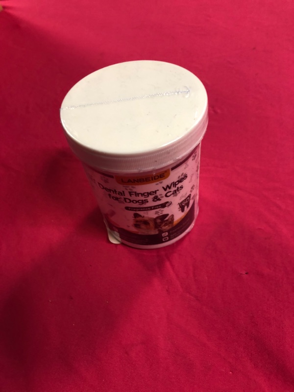 Photo 1 of dental wipes  for dogs and cats 
exp- apr 2025 