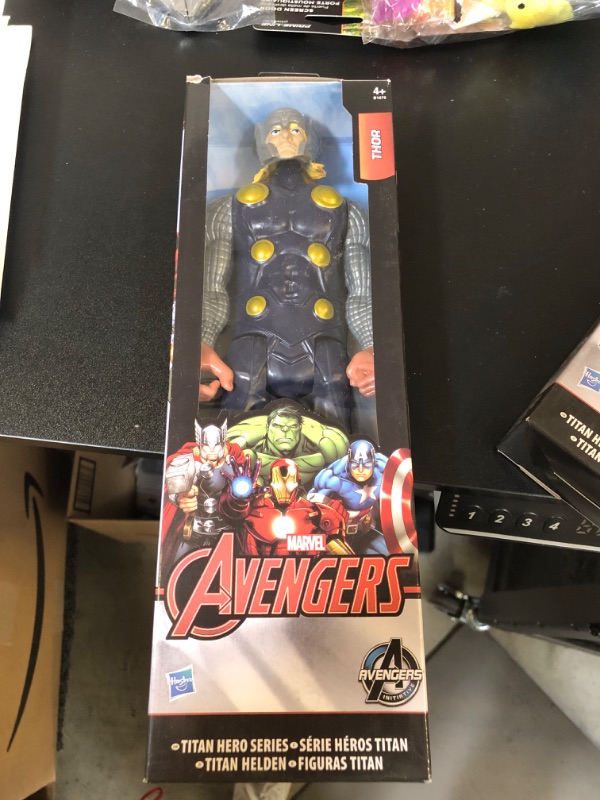 Photo 1 of Avengers Figure – Titan Ultron, 30 cm (Hasbro b2389)