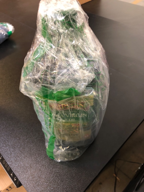 Photo 1 of Pompeian Robust Extra Virgin Olive Oil, First Cold Pressed, Full-Bodied Flavor, Perfect for Salad Dressings & Marinades, 68 FL. OZ. Robust Extra Virgin Olive Oil 68 Fl Oz (Pack of 1)