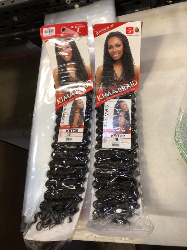 Photo 2 of 20" BRAZILIAN TWIST BRAID PACK OF 2