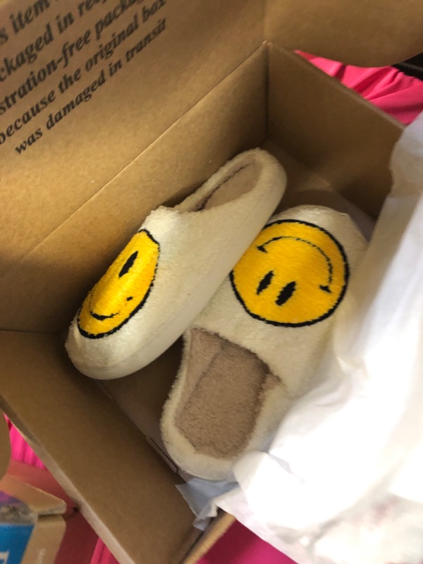 Photo 2 of 40-41 dubuto Smile Face Slippers for Girls Boys, Cute Soft Plush Anti-slip Fluffy Fuzzy House Slippers with Memory Foam Warmth Cartoon Happy face Shoes for Indoor Outdoor
 