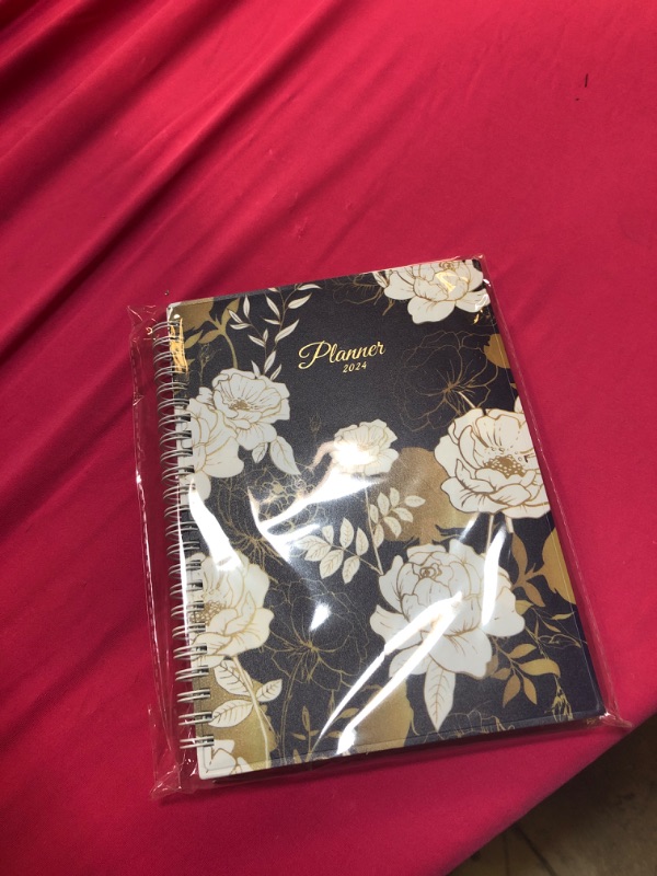 Photo 2 of SUNEE 2024 Appointment Book, Quarter-Hourly, Weekly & Monthly - from January 2024 - December 2024, 6.4"x8.3" Weekly Planner, Flexible Cover, Note Pages, Pockets, Spiral Binding, Vintage Floral 6.4"x8.3" Vintage Floral