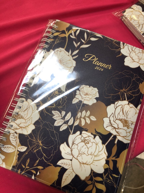 Photo 2 of SUNEE 2024 Appointment Book, Quarter-Hourly, Weekly & Monthly - from January 2024 - December 2024, 6.4"x8.3" Weekly Planner, Flexible Cover, Note Pages, Pockets, Spiral Binding, Vintage Floral 6.4"x8.3" Vintage Floral