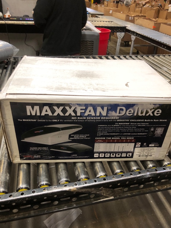 Photo 3 of MAXXAIR MaxxFan Ventillation Fan with Smoke Lid and Manual Opening