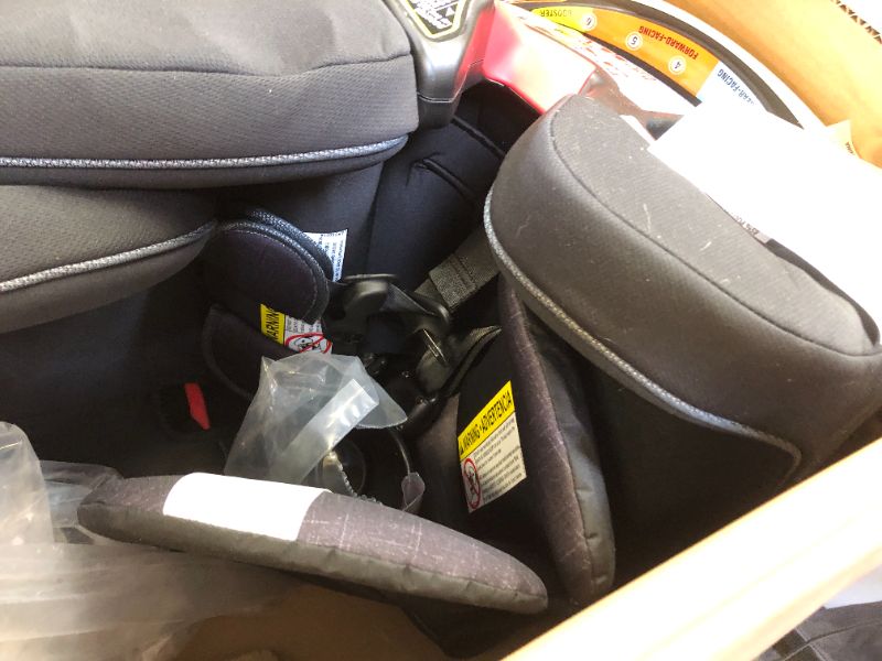 Photo 3 of Graco Grows4Me 4 in 1 Car Seat, Infant to Toddler Car Seat with 4 Modes, West Point