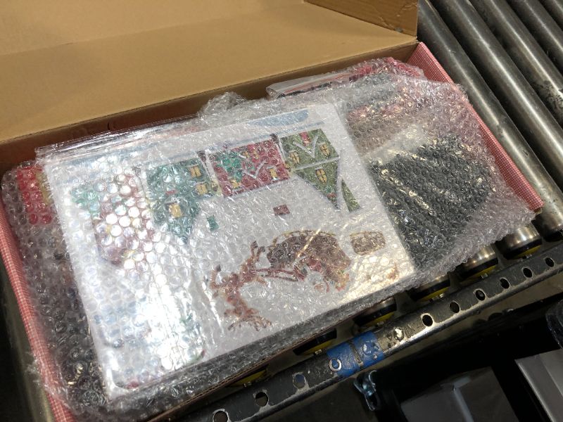 Photo 1 of TEMI Train Set with Steam Locomotive Engine, Cargo Car and Long Track for Toddlers 3-5, Rechargeable Battery Operated Play Train Toys with Smoke, Light & Sounds, Gift for Kids, Boys & Girls 4-7 Years Red