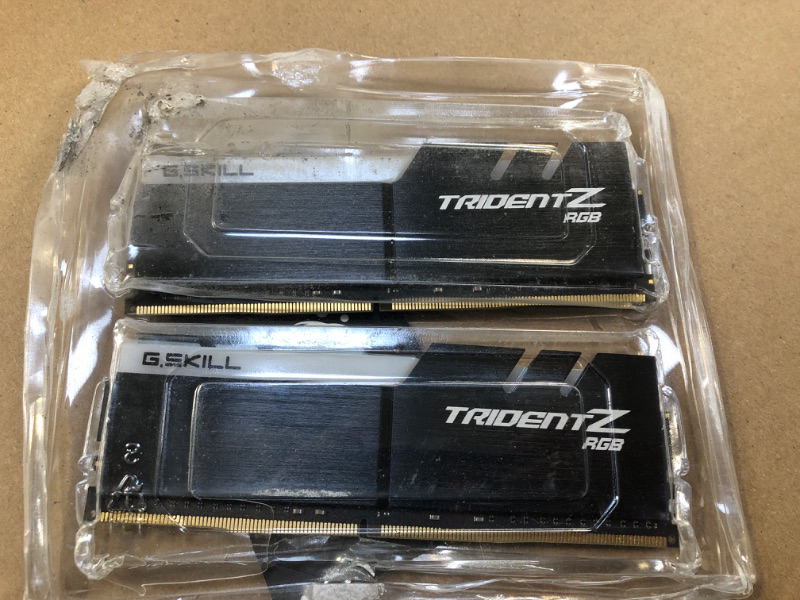 Photo 2 of G.SKILL Trident Z RGB Series (Intel XMP) DDR4 RAM 64GB (2x32GB) 3600MT/s CL18-22-22-42 1.35V Desktop Computer Memory UDIMM (F4-3600C18D-64GTZR)