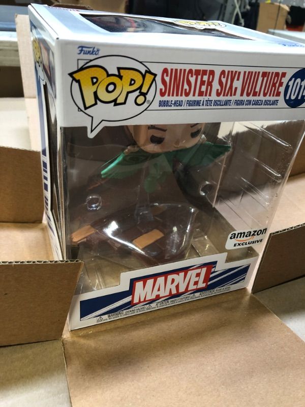 Photo 2 of Funko Pop! Deluxe Marvel: Sinister 6 - Vulture, Amazon Excusive, Figure 2 of 7