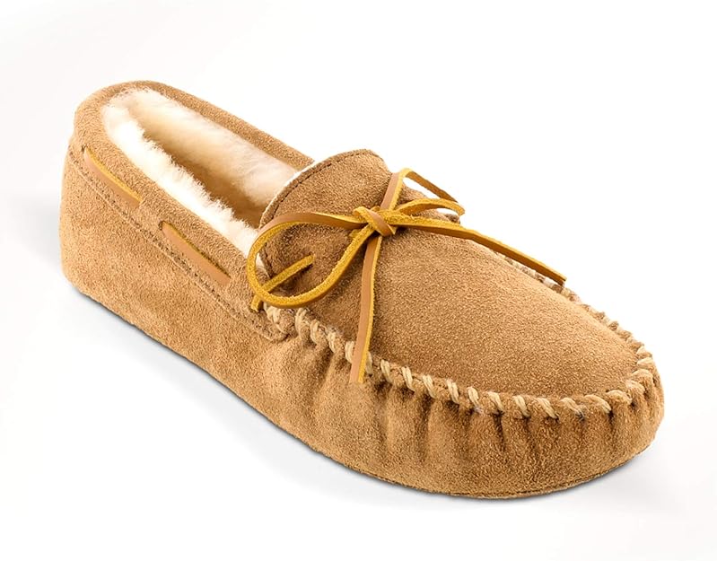 Photo 1 of Minnetonka Men's Sheepskin Softsole Moccasin Slipper
 11 