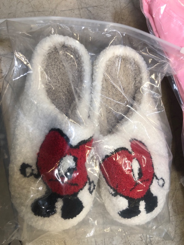 Photo 2 of LEZIRTOI Bad Cute Bunny Slippers For Women Men Couple Casual Shoes Cartoon Plush Indoor Outdoor Slipper Winter Love Pattern Slippers House Slippers Cozy Furry Slippers
