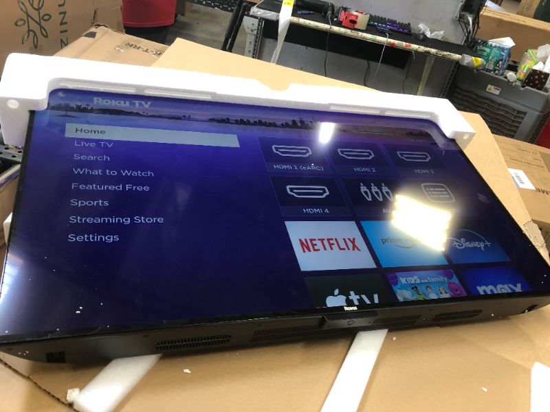 Photo 2 of Roku 50" Select Series 4K HDR Smart RokuTV with Enhanced Voice Remote, Brilliant 4K Picture, Automatic Brightness, and Seamless Streaming Select Series 4K 50"