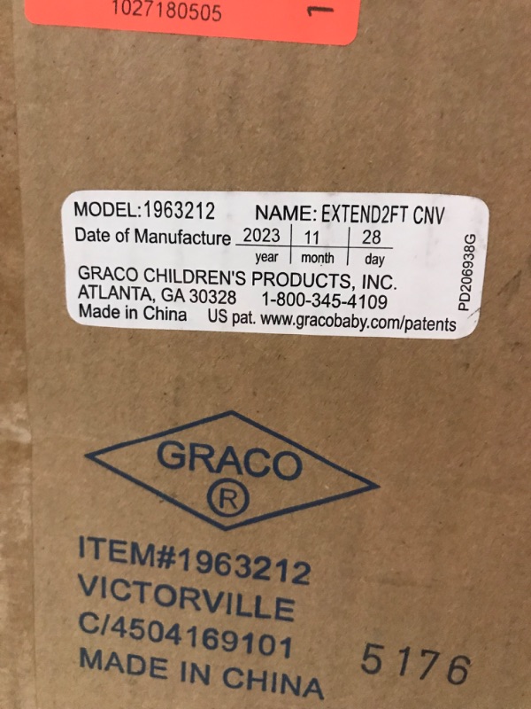 Photo 3 of Graco Extend2Fit Convertible Car Seat, Ride Rear Facing Longer with Extend2Fit, Gotham 2-in-1 Gotham