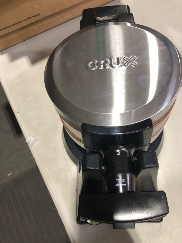 Photo 5 of (item powers on)Crux Double Rotating Belgian Waffle Maker