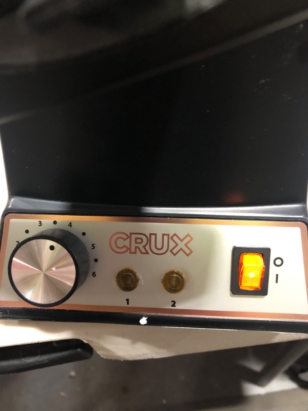 Photo 2 of (item powers on)Crux Double Rotating Belgian Waffle Maker