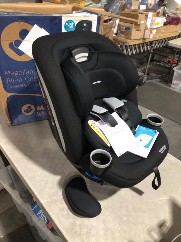 Photo 4 of ***USED***
Maxi-Cosi Magellan LiftFit All-in-One Convertible Car Seat, 5-in-1 (5-100 lbs), Essential Black