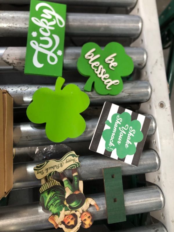 Photo 1 of BFAZKXY 5pcs St Patricks day Decor 