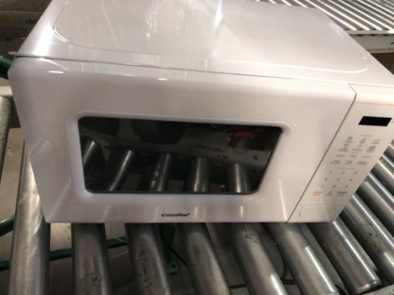 Photo 8 of ***USED - POWERS ON - UNABLE TO TEST FURTHER***
Nostalgia Modern Retro Countertop Microwave Oven - 900-Watt - 0.9 cu ft - 12 Pre-Programmed Cooking Settings - Digital Clock - Kitchen Appliances - White Modern Retro 0.9 Cu. Ft. White