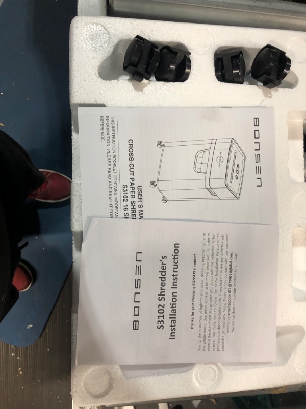 Photo 3 of **PARTS ONLY AND DONST TURN ON
BONSEN 15-Sheet Heavy Duty Paper Shredder 