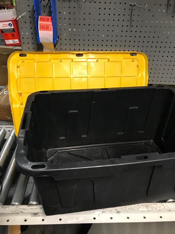 Photo 4 of Project Source Commander Large 27-Gallons (108-Quart) Black Heavy Duty Tote with Standard Snap Lid
