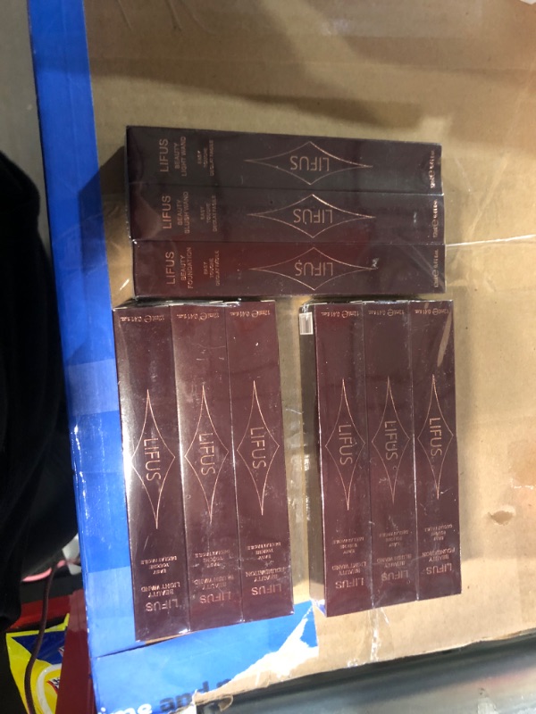 Photo 1 of *** NON-REFUNDABLE COSMETIC BUNDLE PACK OF 3 ***
LIFUS Beauty Wand Makeup Set