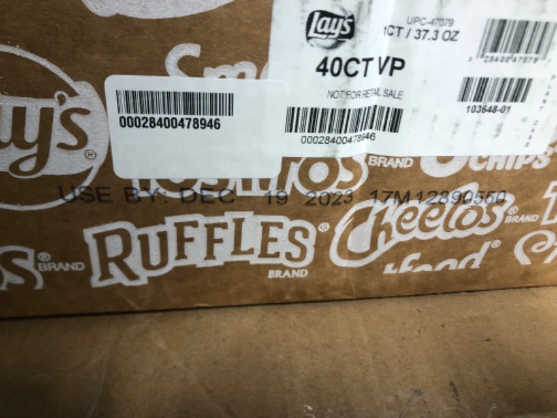 Photo 1 of ****NON-REFUNDABLE EXPIRES DEC 19, 2023****
Lay's and Lay's Kettle Cooked Potato Chips Variety Pack, (40 Count)