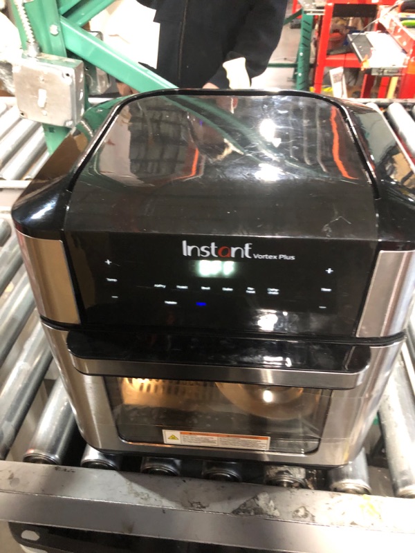 Photo 3 of (PARTS ONLY/ NO REFUNDS) Instant Vortex Plus Air Fryer Oven 7 in 1 with Rotisserie, with 6-Piece Pyrex Littles Cookware