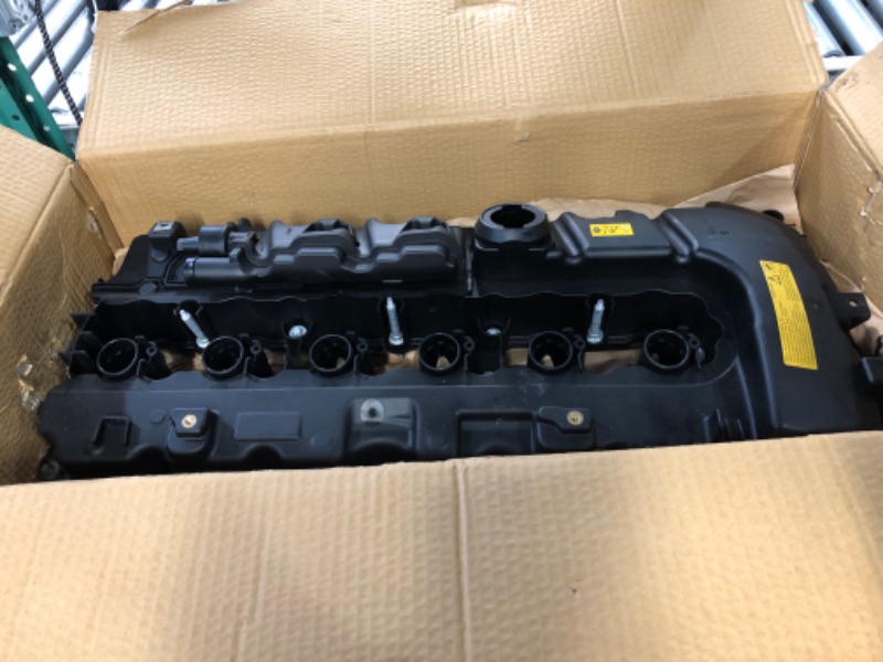 Photo 2 of MITZONE N54 Upgraded Valve Cover with Gasket & PCV Compatible with BMW 335i 535i x6 z4 740Li 3.0L with Turbo Replace 11127565284