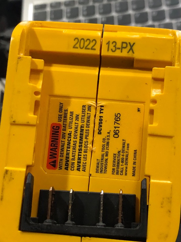 Photo 1 of ***USED - NO BATTERY - UNABLE TO TEST - DIRTY***
DEWALT 20V Vacuum, Cordless Handheld Vacuum, HEPA, Battery Not Included (DCV501HB)