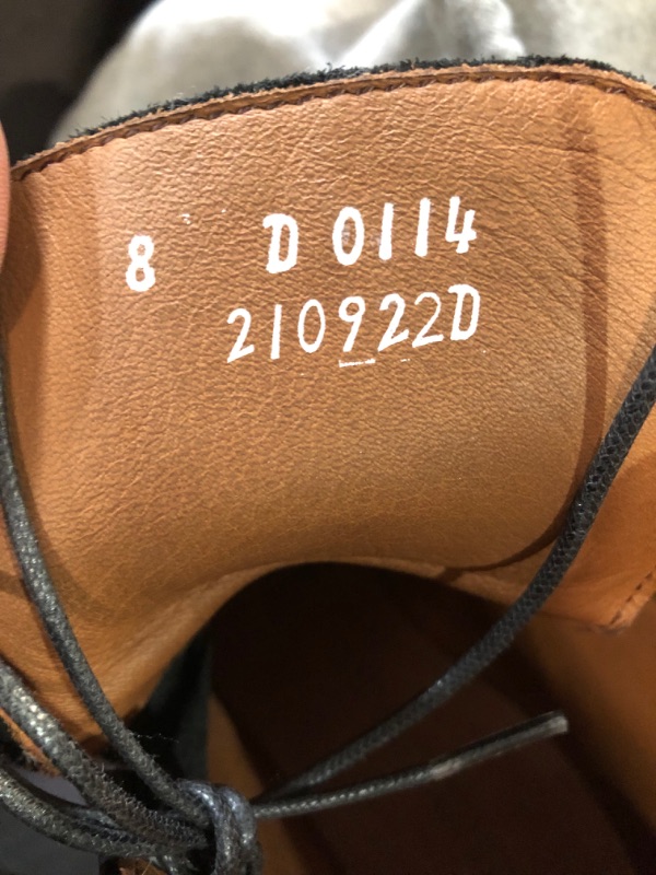 Photo 1 of *MINOR DISCOLORATION* Allen Edmonds Men's Dalton Fashion Boot 8 