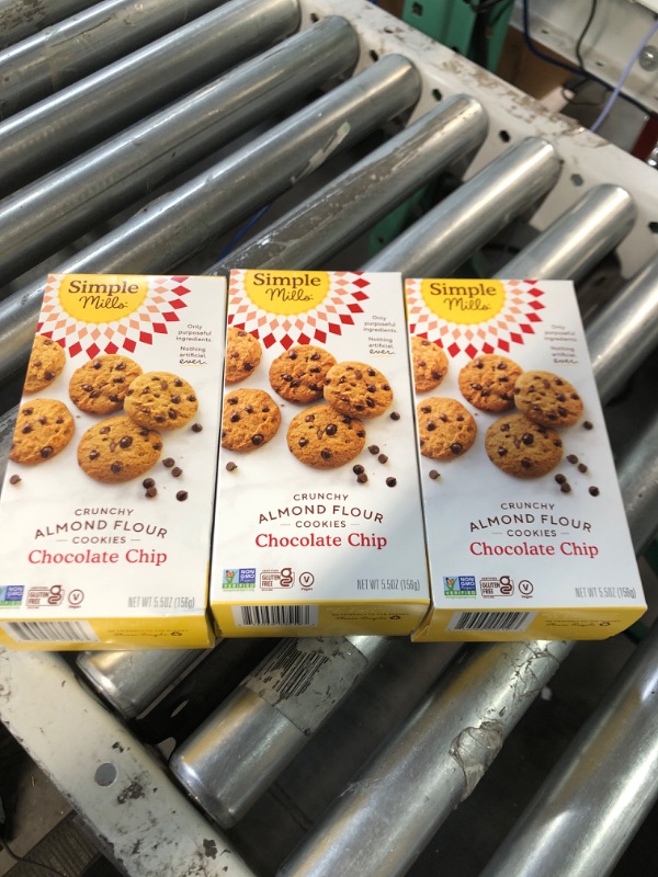 Photo 2 of ***NON-REFUNDABLE, EXP: ******
Simple Mills Almond Flour Crunchy Cookies, Chocolate Chip - 5.5 Ounce (Pack of 3)