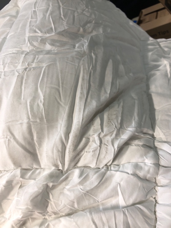 Photo 4 of ****READ NOTES****
ELEMUSE King Cooling Mattress Topper  with Elastic Deep Pocket, Overfilled Down Alternative Filling King White