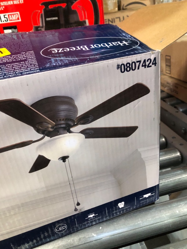 Photo 4 of *FOR PARTS ONLY* NON FUNCTIONAL
Harbor Breeze Mayfield 44-in Bronze Indoor Flush Mount Ceiling Fan with Light Kit