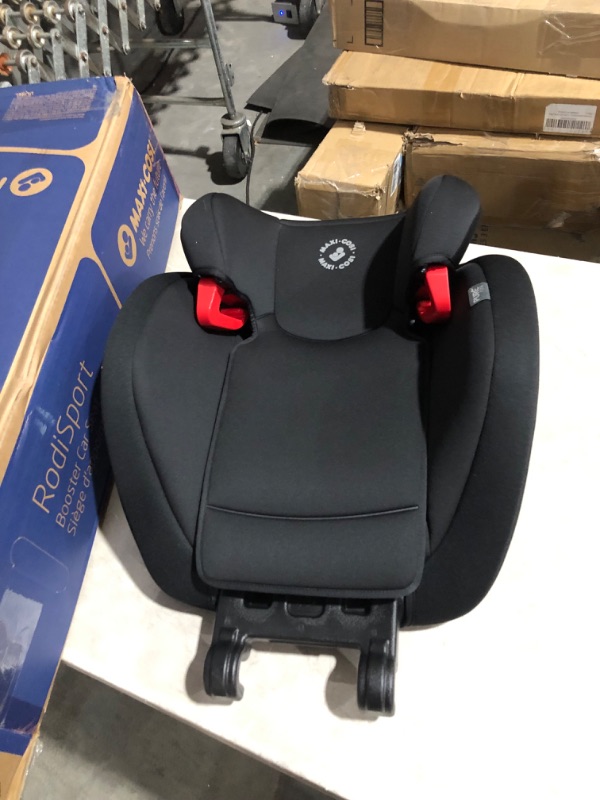 Photo 2 of ***DIRTY - COVERED IN HAIR - ARMREST TORN - SEE PICTURES***
Maxi-Cosi Rodi Sport Booster Car Seat, Midnight Black Midnight Black Rodi Sport