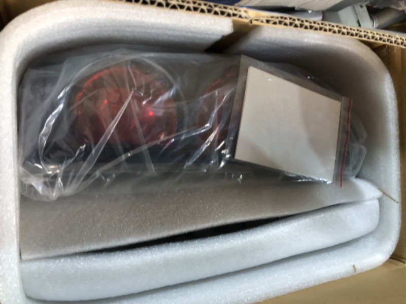 Photo 2 of HECASA Taillight Tail Lights Pair Compatible with 1999-2006 Chevy Silverado 