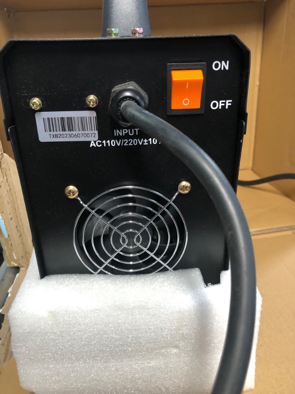 Photo 4 of **prev used 
VEVOR Plasma Cutter, 50Amp, Air Cutting Machine with Plasma Torch, 110V/220V Dual Voltage AC IGBT Inverter Metal Cutting Equipment for 1/2" Clean Cut Aluminum and Stainless Steel, Black