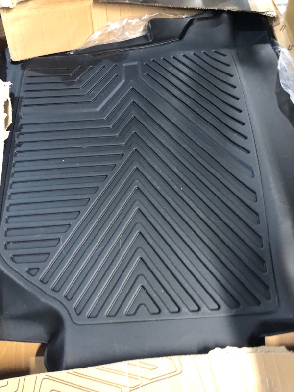 Photo 3 of YITAMOTOR Floor Mats Fits for 2019-2023 Chevrolet Silverado 1500/ GMC Sierra 1500 Crew Cab 