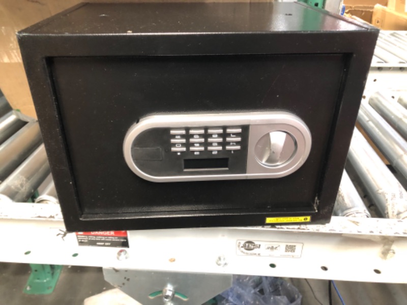 Photo 3 of **FOR PARTS ONLY AND NON REFUNDABLE 
Home Safe Box Digital Small Personal Safe BLACK 