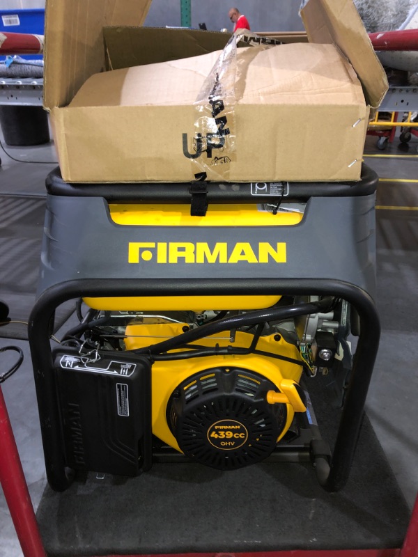 Photo 5 of [READ NOTES FOR DAMAGE]**
Firman R-H07552 9,400 W / 7,500 W Hybrid Dual Fuel Generator