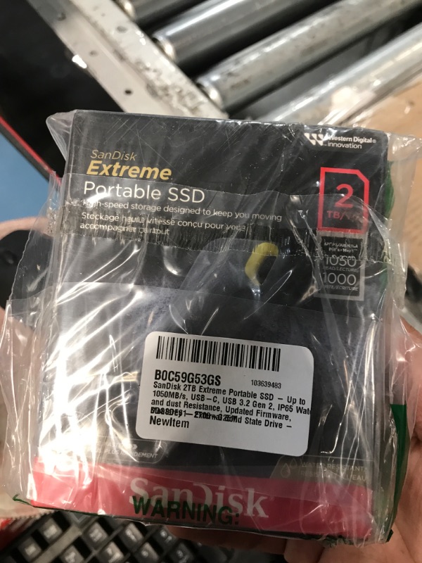 Photo 2 of SanDisk 2TB Extreme Portable SSD - Up to 1050MB/s, USB-C, USB 3.2 Gen 2