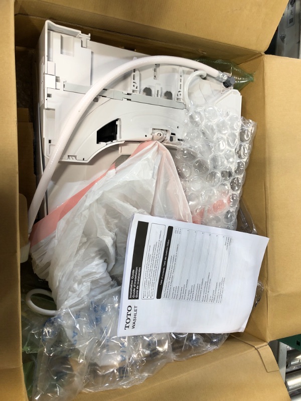 Photo 2 of (PARTS ONLY NO REFUNDS) TOTO SW3084#01 WASHLET C5 Electronic Bidet Toilet Seat with PREMIST and EWATER+ Wand Cleaning, Elongated, Cotton White C5 Elongated Cotton White Toilet Seat