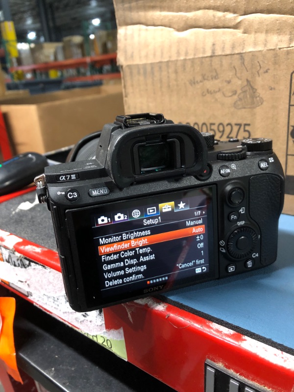 Photo 2 of (SEE NOTES) Sony a7 III (ILCEM3K/B) Full-frame Mirrorless Interchangeable-Lens Camera with 28-70mm Lens with 3-Inch LCD, Black w/ 28-70mm Base