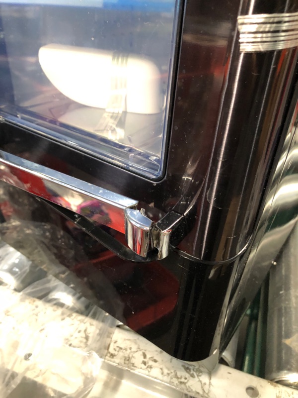 Photo 5 of ***MAJOR DAMAGE - HANDLE BROKEN - SEE PICTURES - POWERS ON - UNABLE TO TEST FURTHER***
Frigidaire EFIC237 Countertop Crunchy Chewable Nugget Ice Maker, 44lbs per day, Auto Self Cleaning, Black Stainless