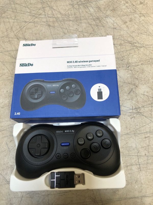 Photo 2 of 8Bitdo M30 2.4G Wireless Gamepad for the Original Sega Genesis and Sega Mega Drive - Sega Genesis,Black
