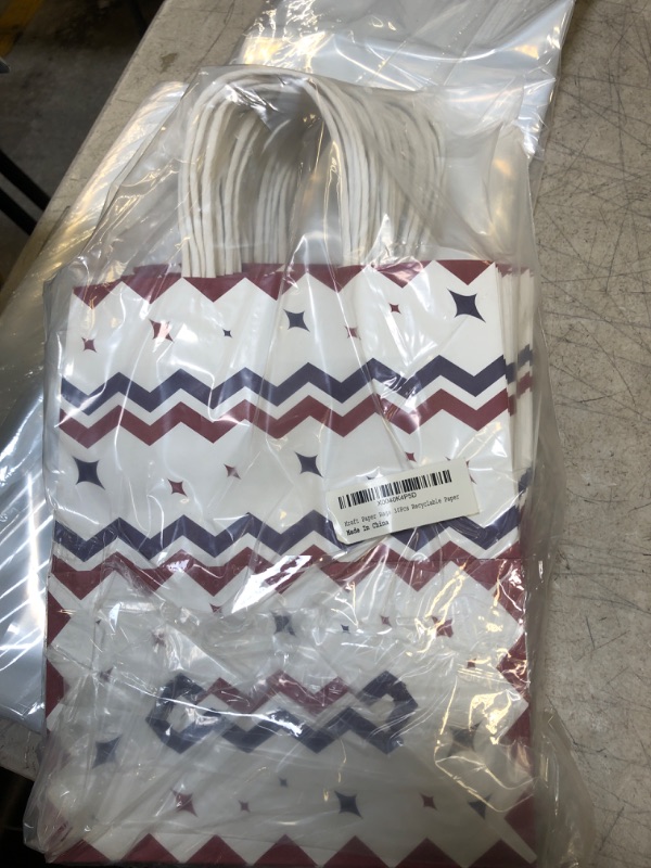 Photo 1 of 30 PACK PAPER GIFT BAG SET