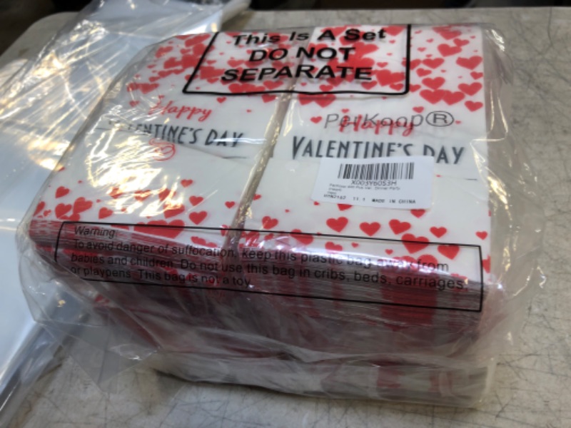 Photo 1 of 400 PACK VALENTINE NAPKIN SET