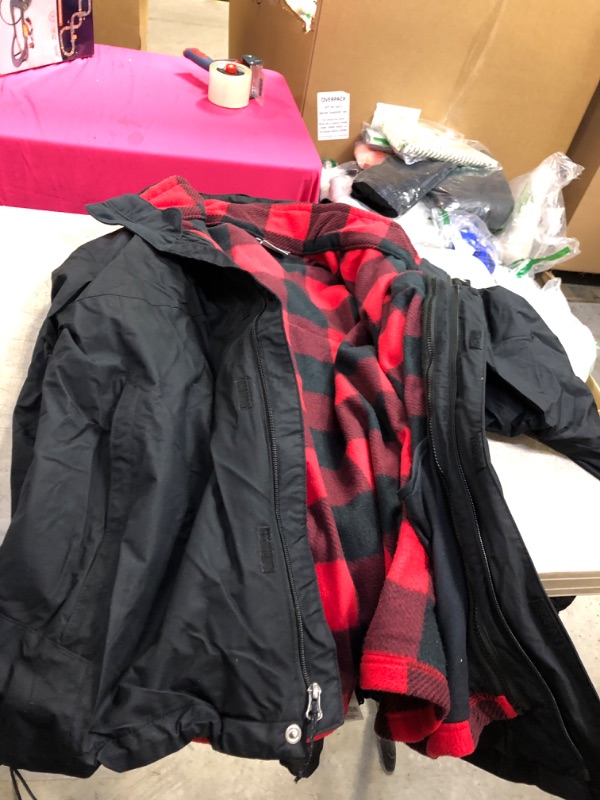 Photo 1 of Columbia jacket size xl 