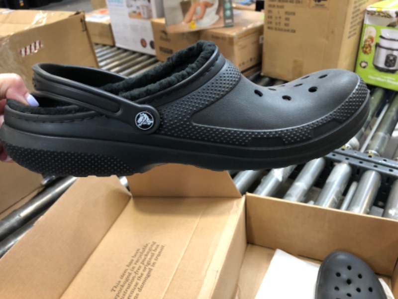 Photo 3 of Crocs Unisex-Adult Classic Lined Clog 4 Women/2 Men Black/Black