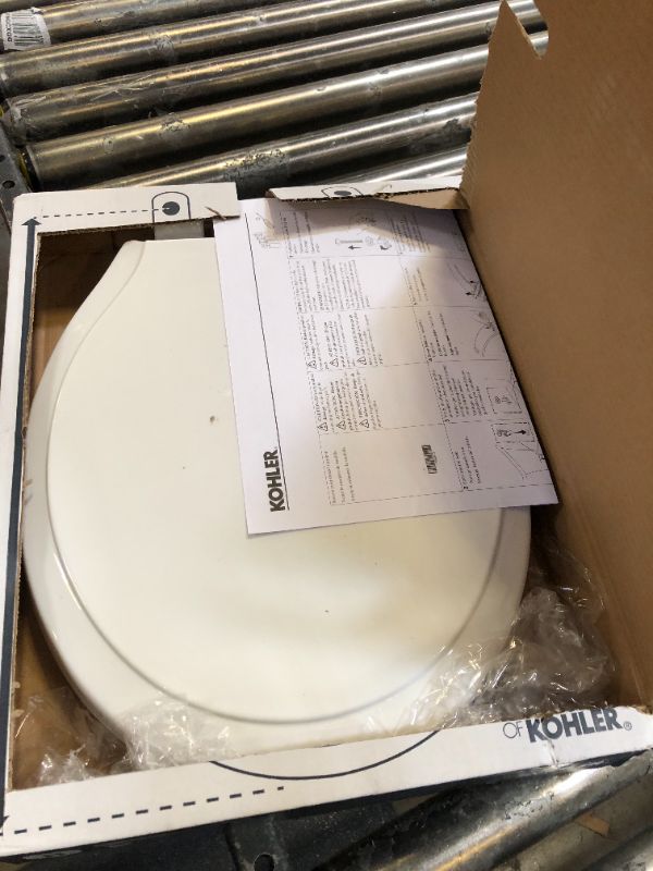 Photo 2 of KOHLER RUTLEDGE NIGHTLIGHT RL QC ROUND T SEAT NIGHTLIGHT White Round