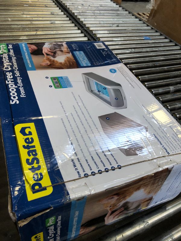 Photo 3 of PetSafe ScoopFree Self-Cleaning Cat Litter Box - Never Scoop Again - Hands-Free Cleanup with Disposable Crystal Trays - Less Tracking, Better Odor Control - Health Counter Helps Monitor Your Cat Front-Entry