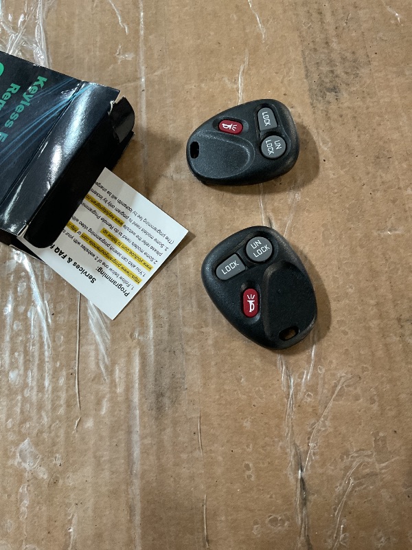Photo 1 of (Missing one)Keyless Entry Remote Control Car Key Fob Replacement for Chevy S10 Silverado Suburban Avalanche Tahoe, GMC Yukon Sonoma Sierra, Cadillac Escalade, 3 Button KOBLEAR1XT (2 Pack)